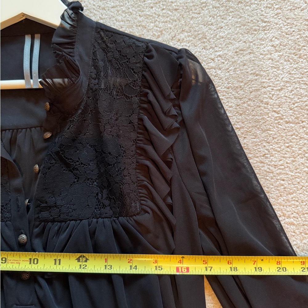 By Anthropologie Ruffled Lace Top size M - Picture 7 of 8